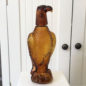 Vintage Eagle Whiskey Decanter w/Shot Glass Top 11” Amber Bottle Glass Large